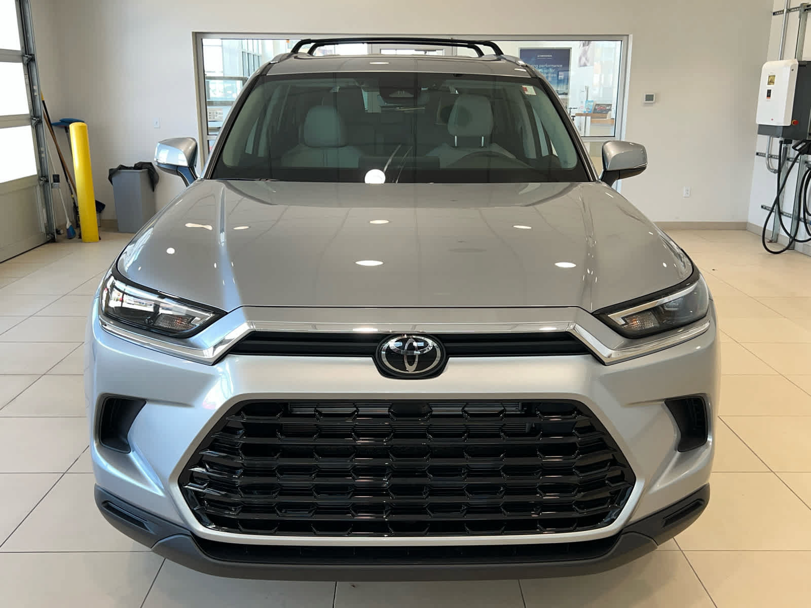 New 2026 Toyota Grand Highlander AWD Hybrid image 3