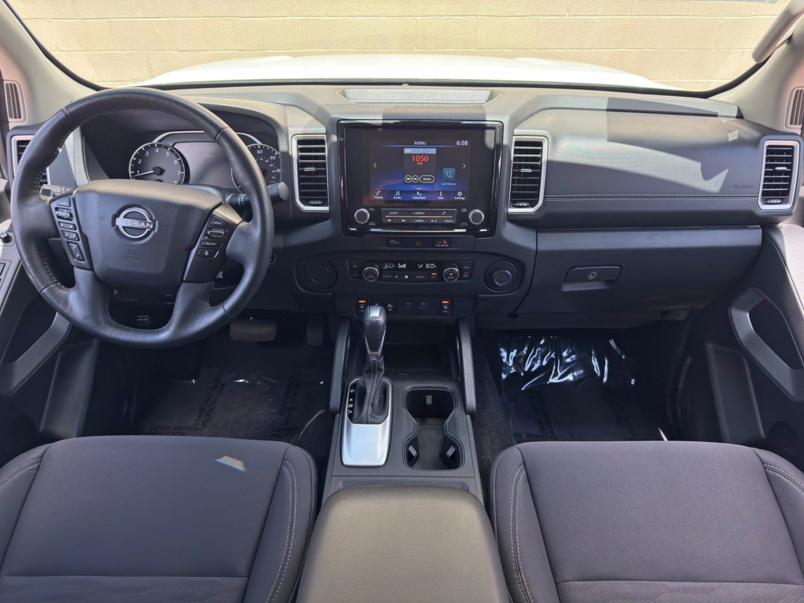 Used 2024 Nissan Frontier SV w/ Technology Package RWD image 11