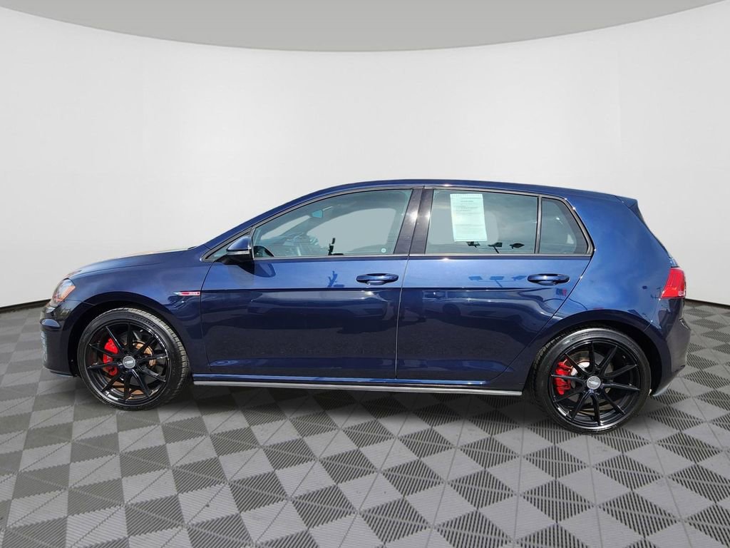 Used 2017 Volkswagen GTI SE image 5