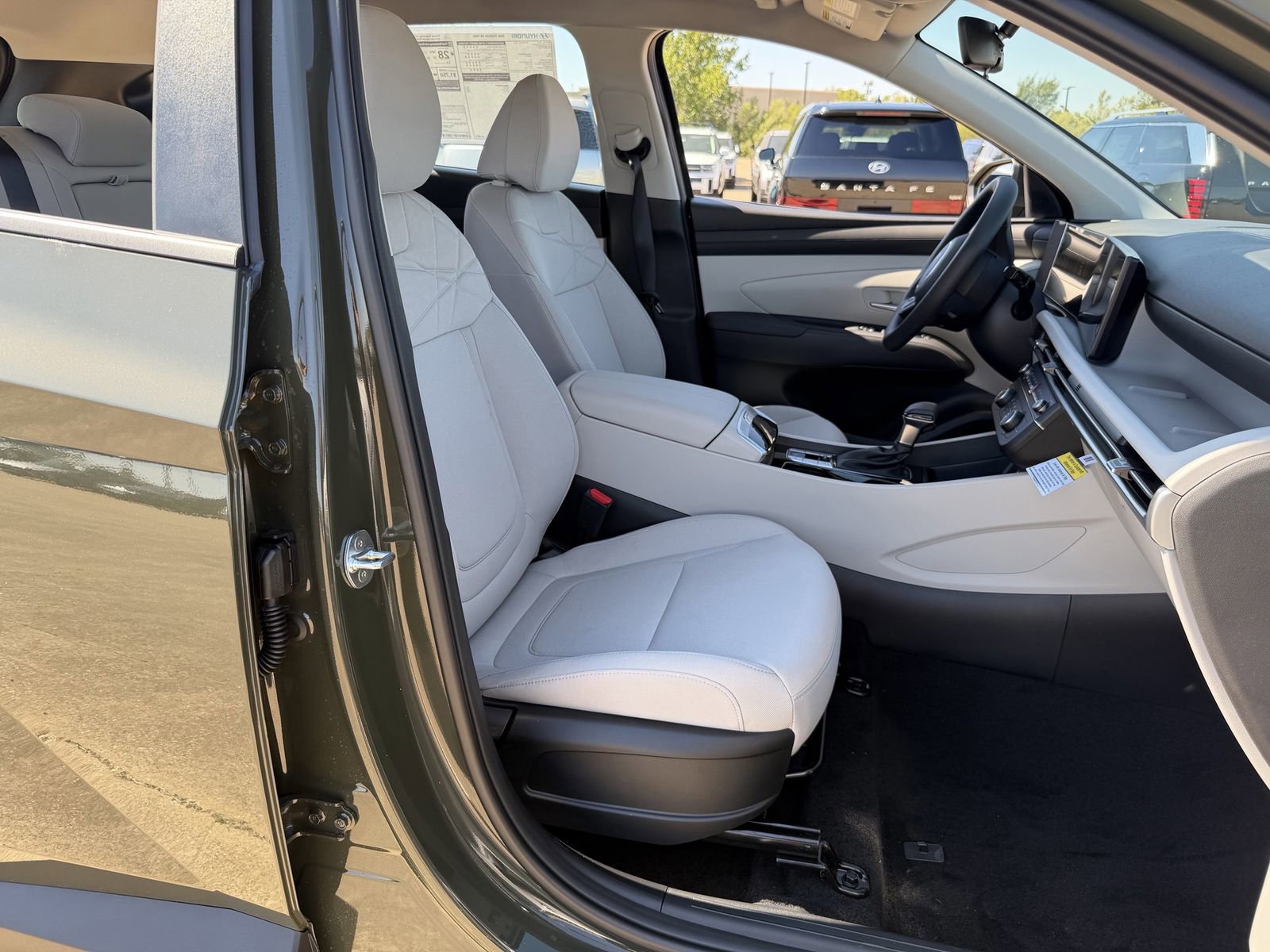 New 2026 Hyundai Tucson SE image 24