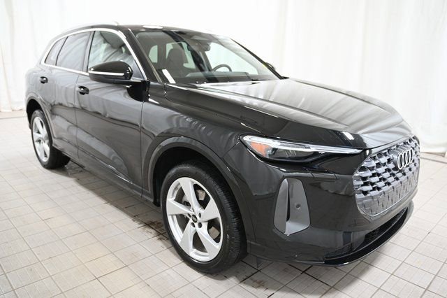 Used 2025 Audi Q5 Premium Plus w/ Premium Plus image 15