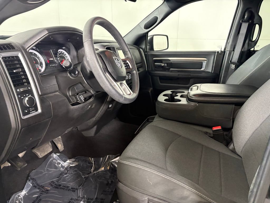Used 2024 RAM 1500 Warlock AWD/4WD image 21