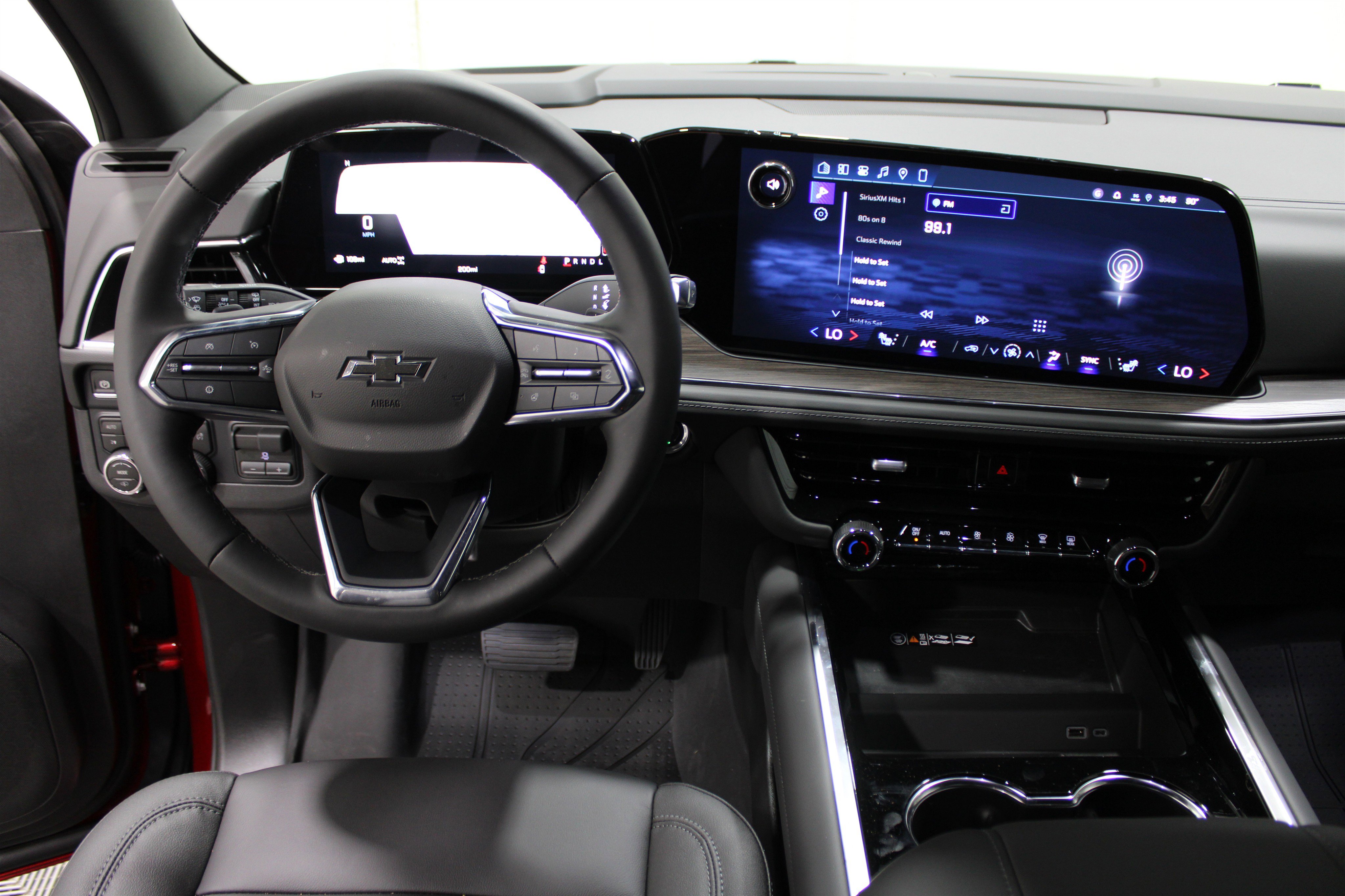 New 2026 Chevrolet Suburban Z71 w/ Z71 Off-Road Package image 2