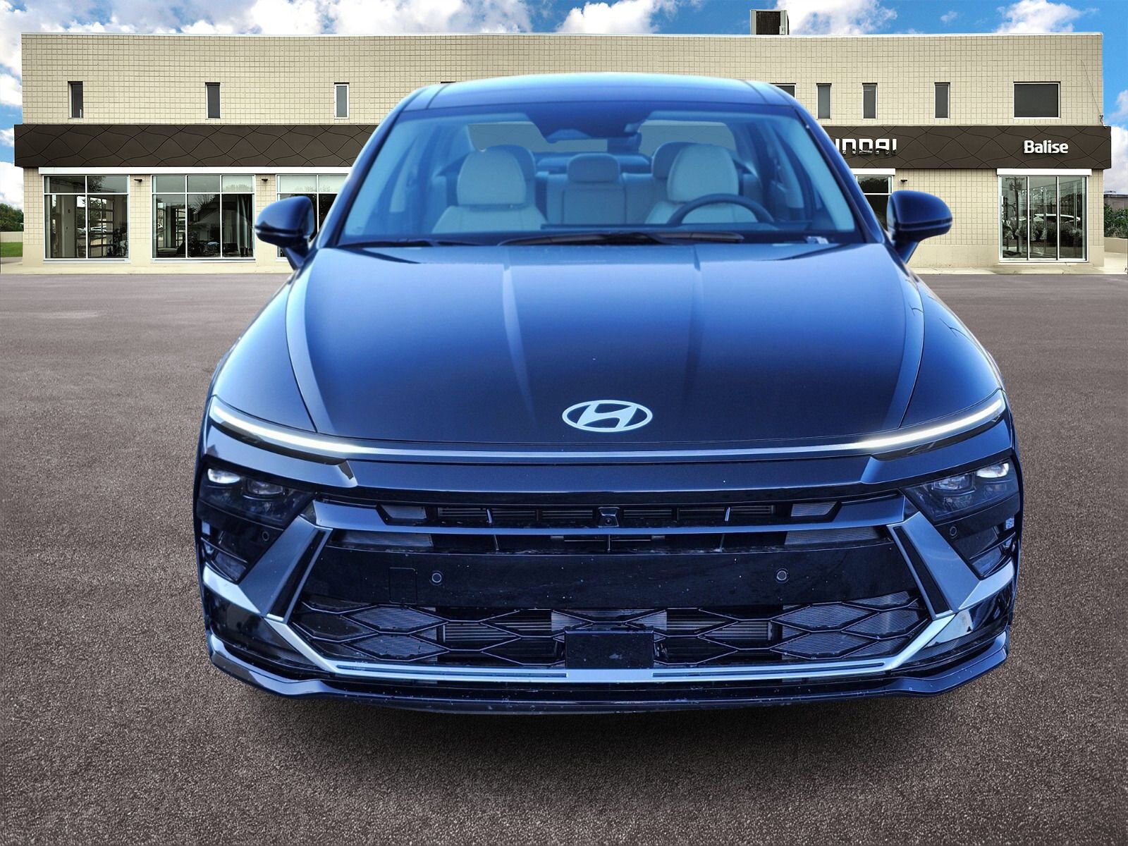 New 2026 Hyundai Sonata Limited FWD image 8