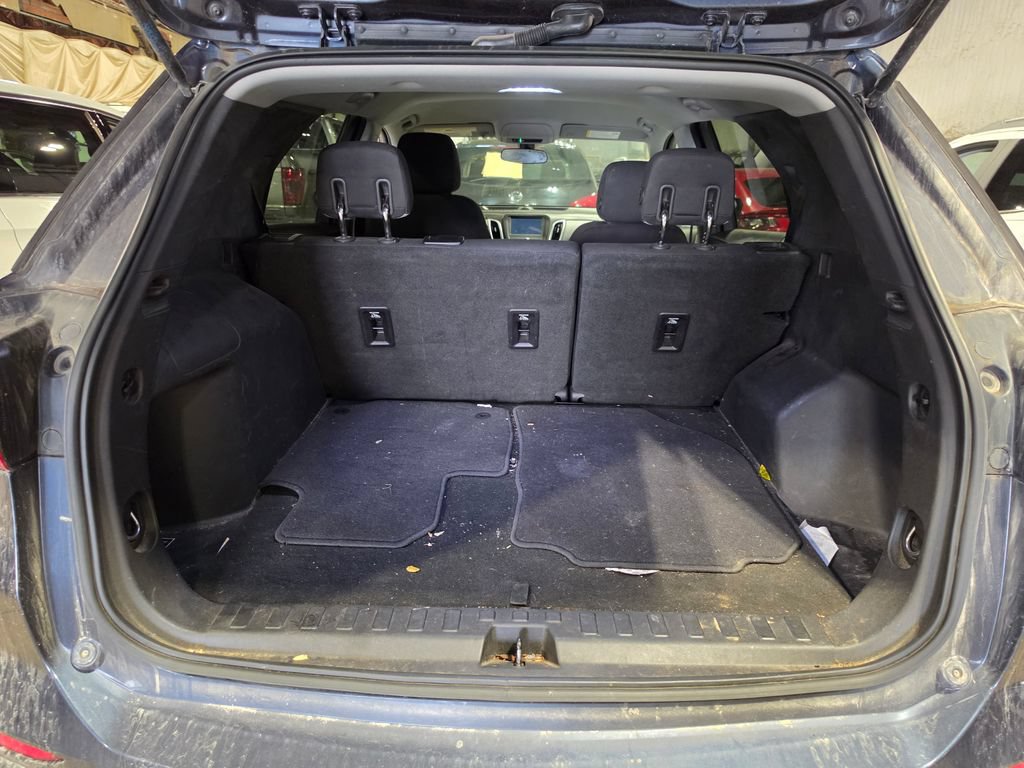 Used 2019 Chevrolet Equinox LS w/ LS Convenience Package AWD/4WD image 8