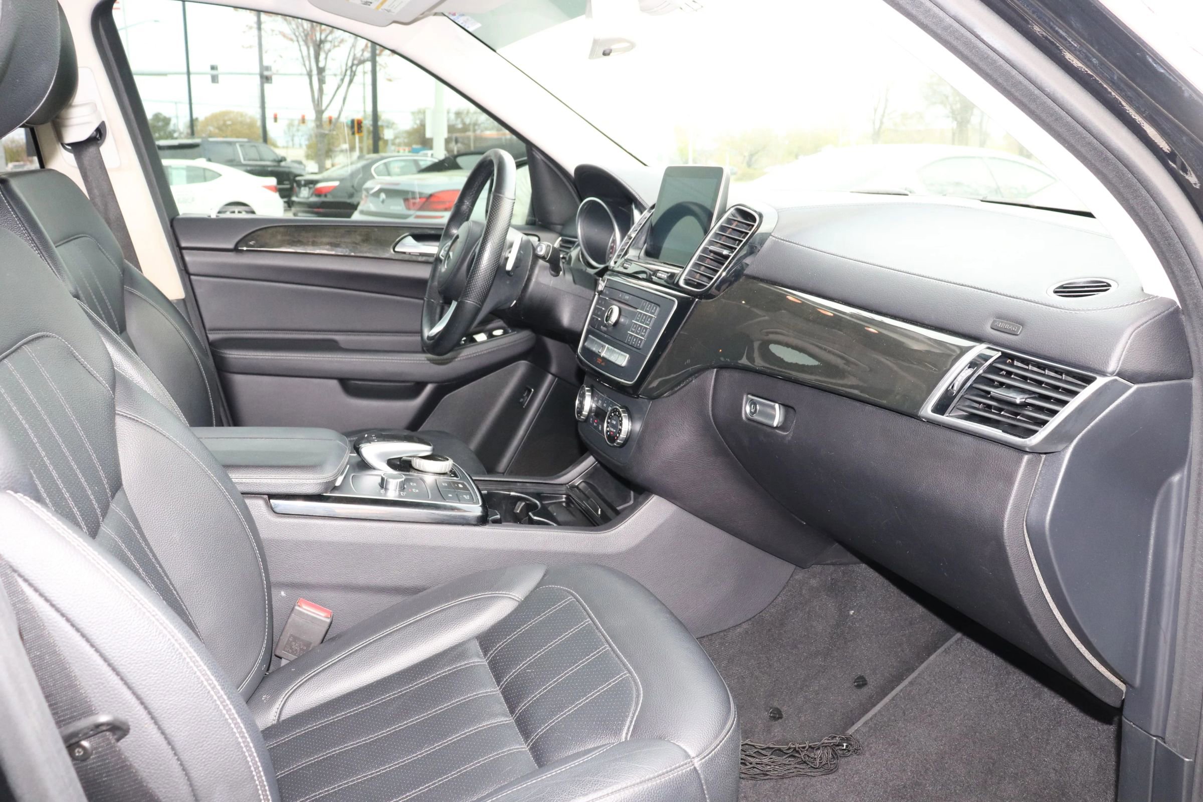 Used 2017 Mercedes-Benz GLS 450 4MATIC w/ Premium Package image 15