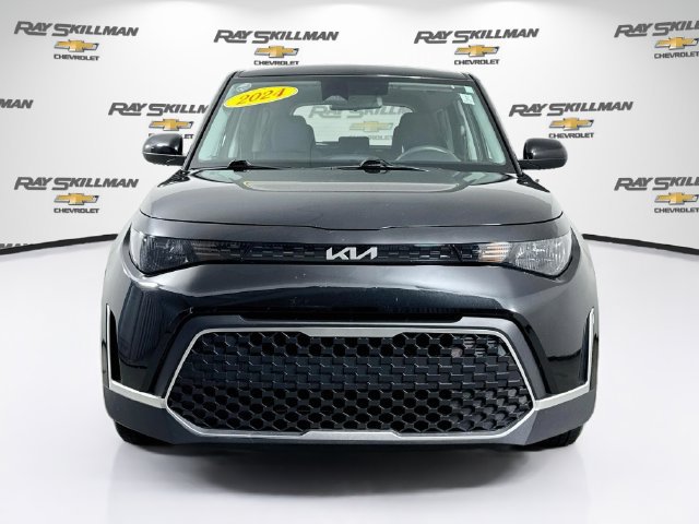 Used 2024 Kia Soul LX w/ Option Group 015 FWD image 2