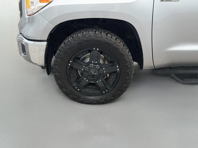 Used 2017 Toyota Tundra SR5 w/ SR5 Upgrade Package AWD/4WD image 37