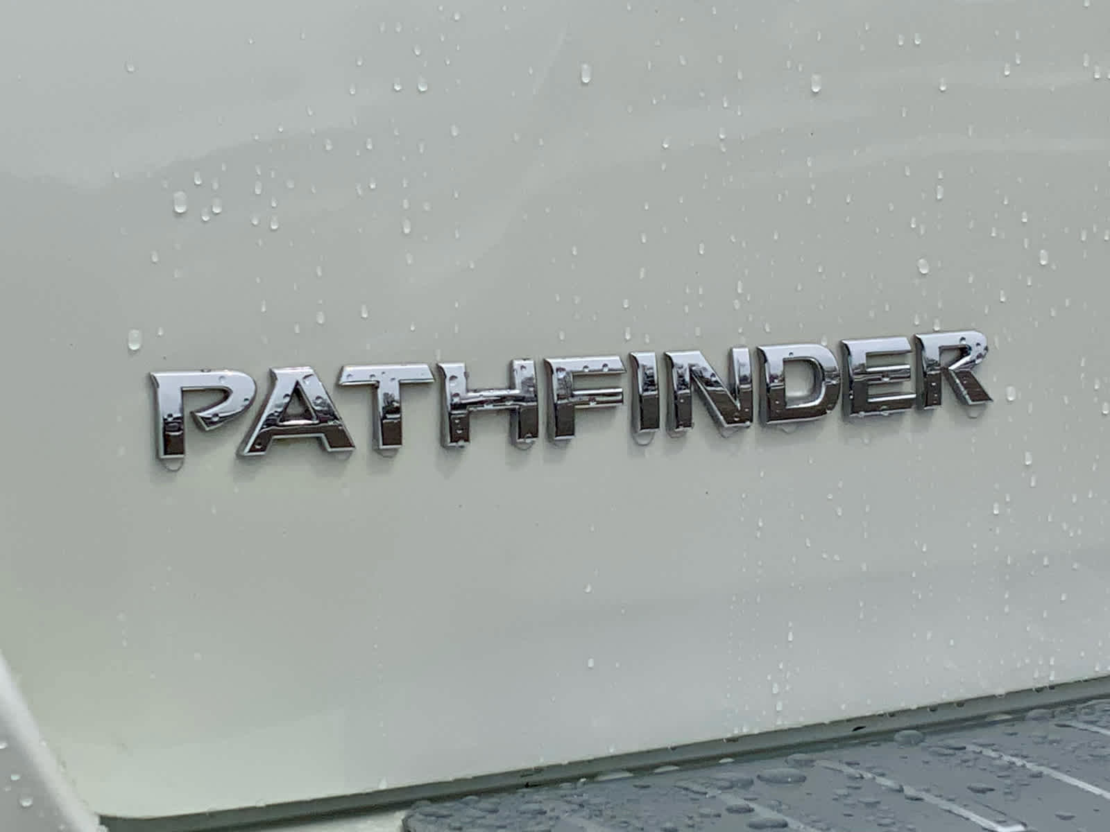 Used 2020 Nissan Pathfinder SL AWD/4WD image 18