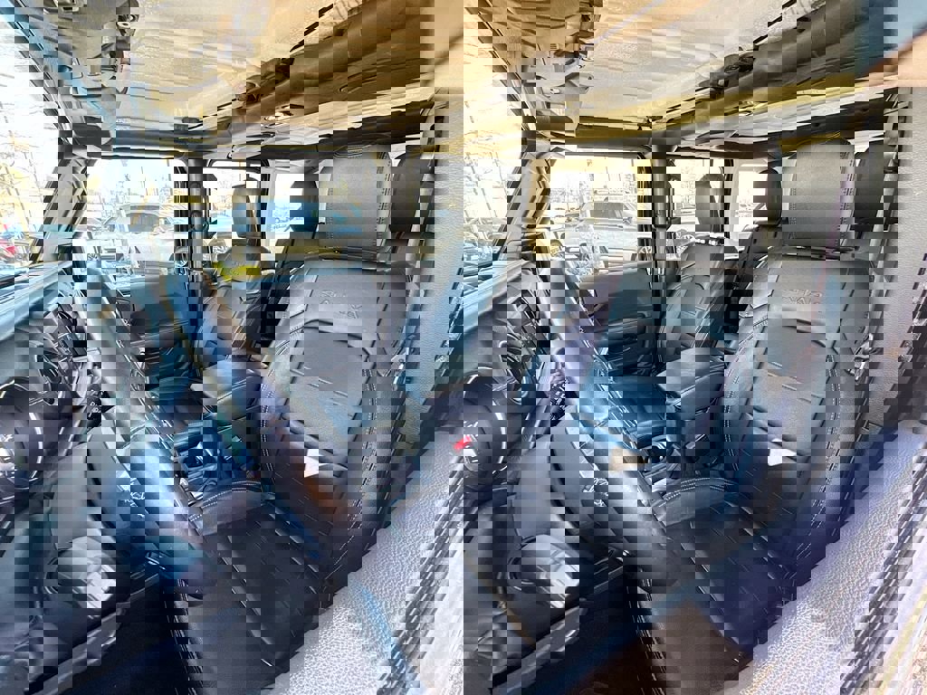 Used 2022 Jeep Wrangler Unlimited Sahara 4xe image 10