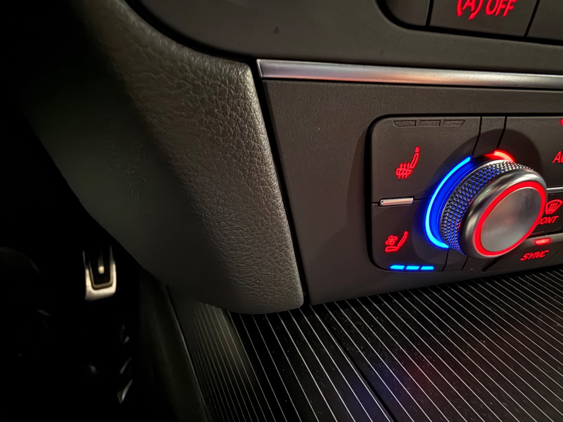 Used 2018 Audi S6 Prestige w/ Prestige Package image 41