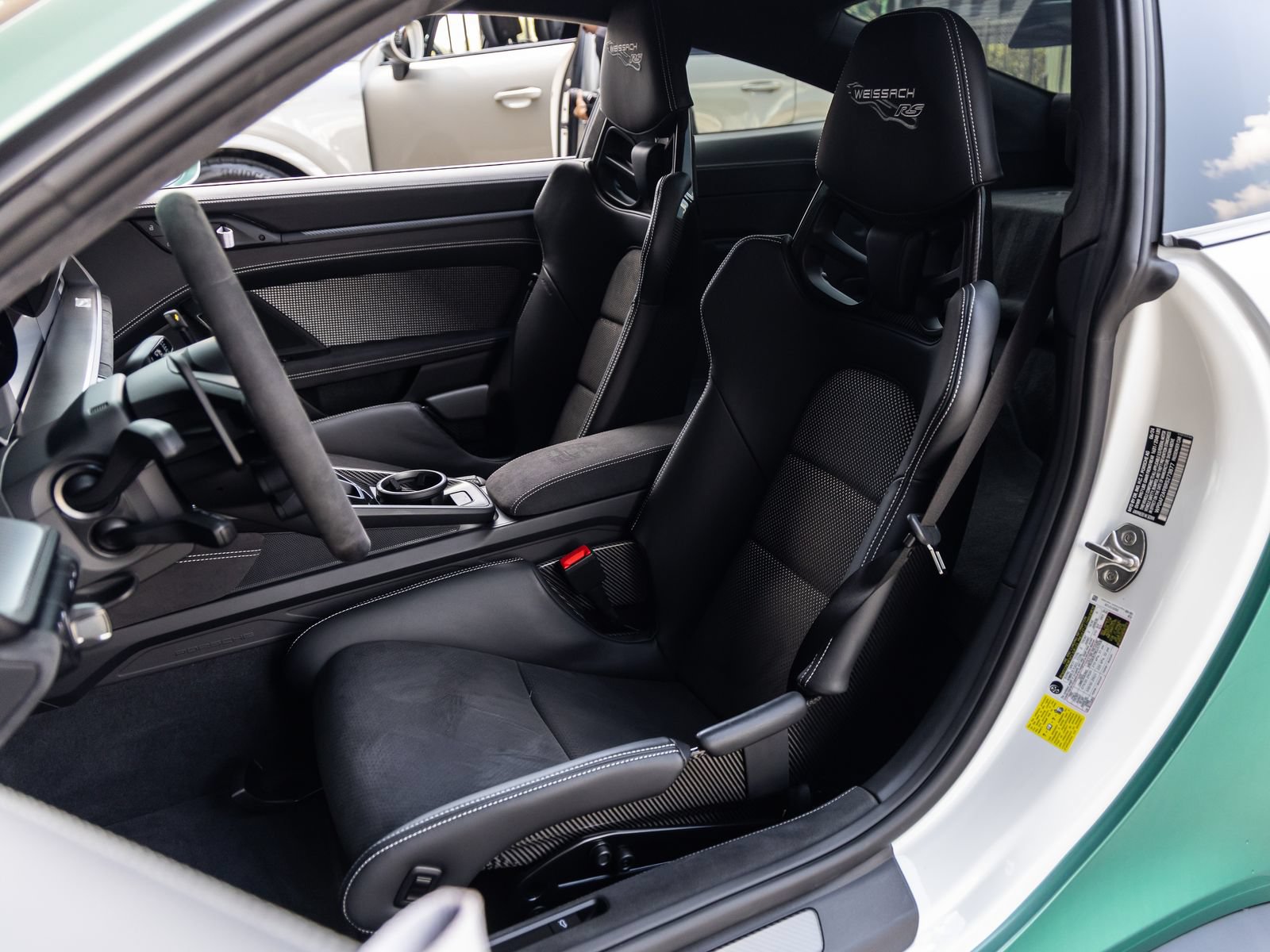 Certified 2024 Porsche 911 GT3 RS RWD image 5