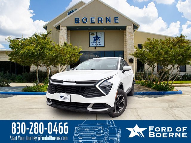 Used 2024 Kia Sportage LX image 1