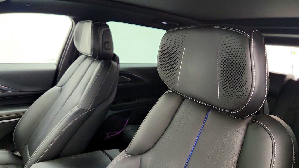 Used 2023 Cadillac Lyriq AWD image 20