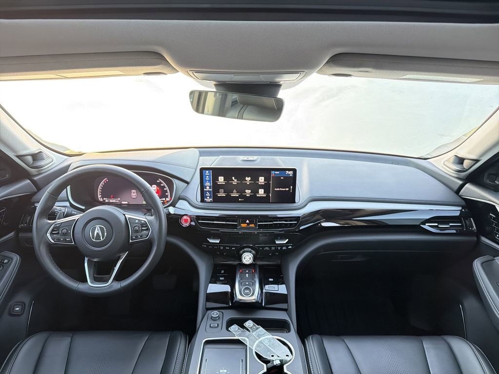 Used 2025 Acura MDX w/ Technology Package image 24