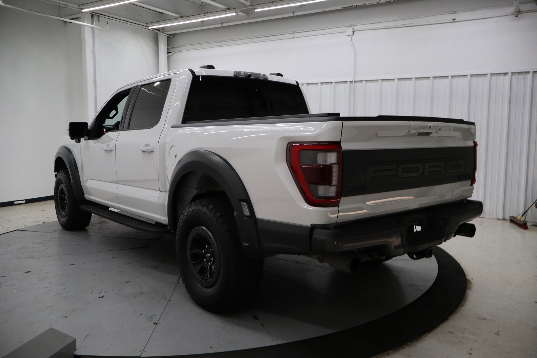Certified 2022 Ford F150 Raptor w/ Equipment Group 801A High image 6