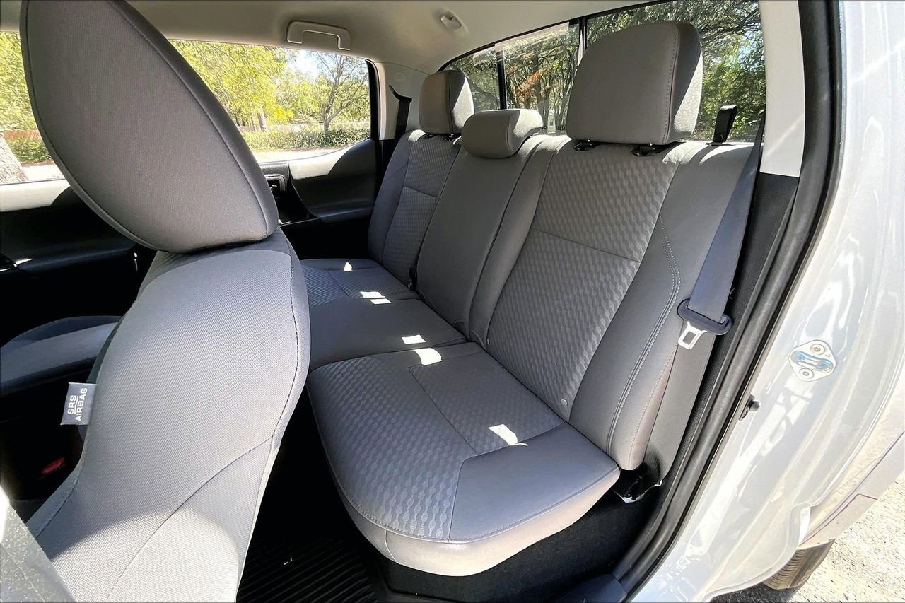 Used 2022 Toyota Tacoma SR5 w/ Technology Package image 19
