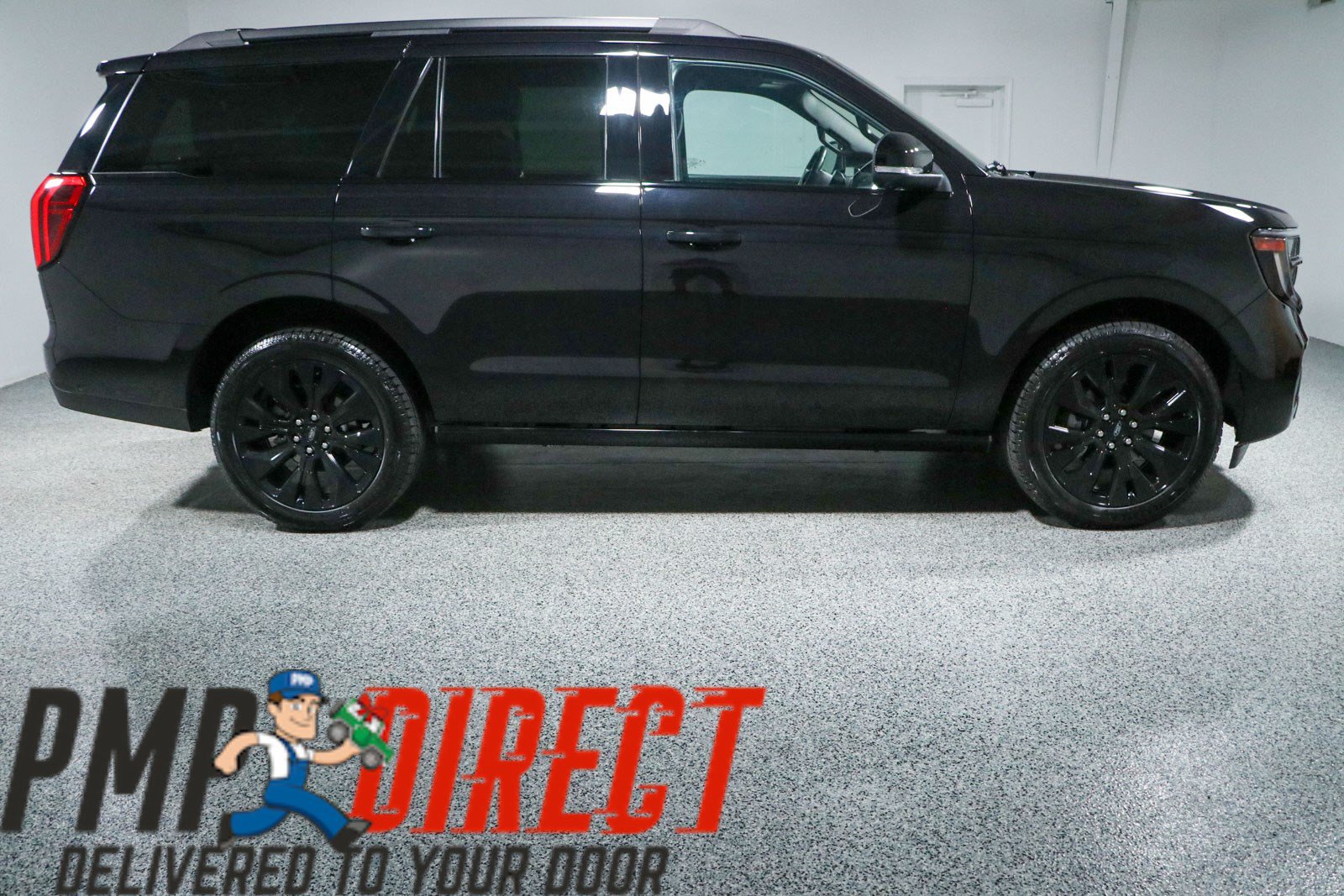 Used 2025 Ford Expedition Platinum w/ Stealth Appearance Package AWD/4WD image 6