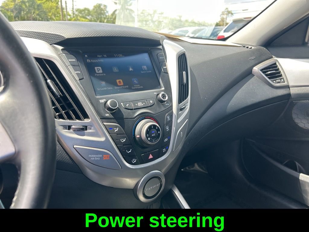 Used 2017 Hyundai Veloster image 13