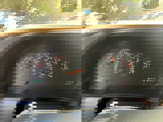 Used 2000 Dodge B1500 image 11