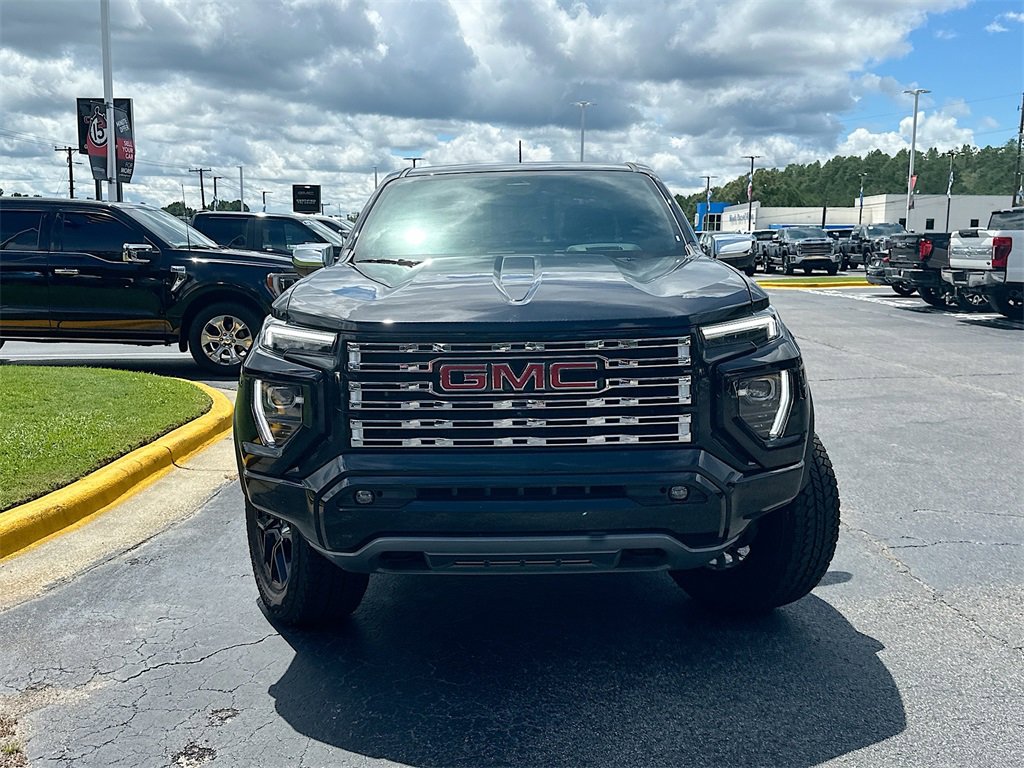 New 2024 GMC Canyon Denali w/ LPO, Denali Black Edition image 5