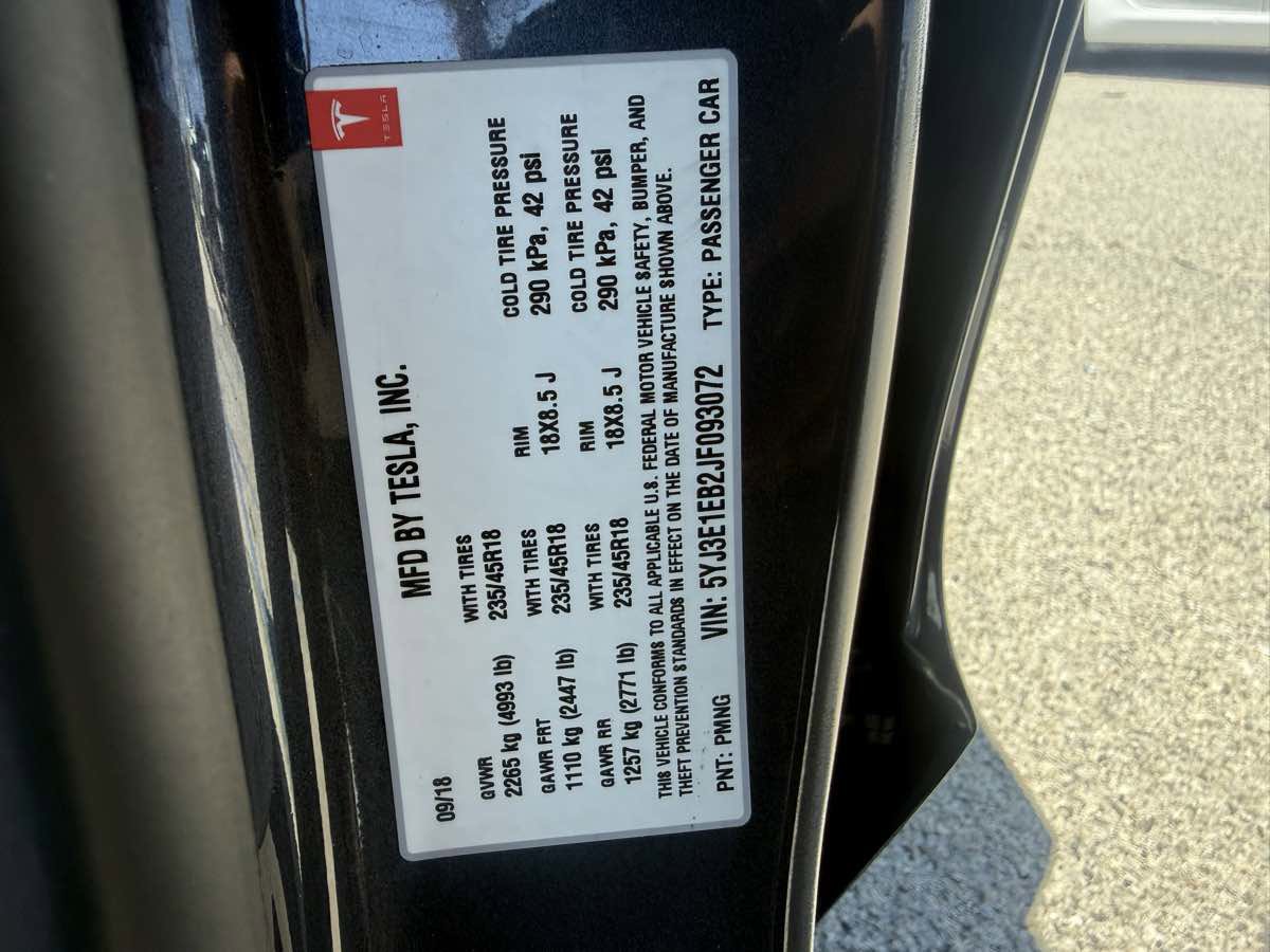 Used 2018 Tesla Model 3 Long Range image 15