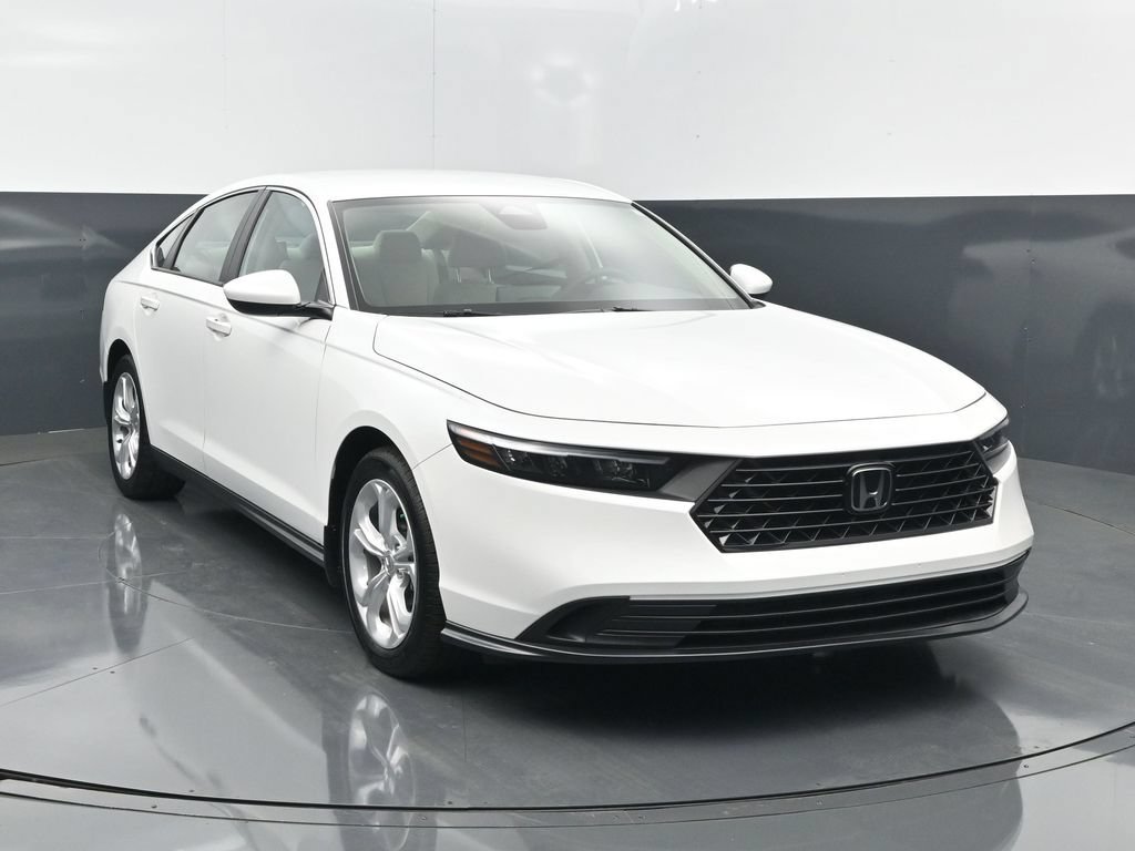 Used 2024 Honda Accord LX image 3