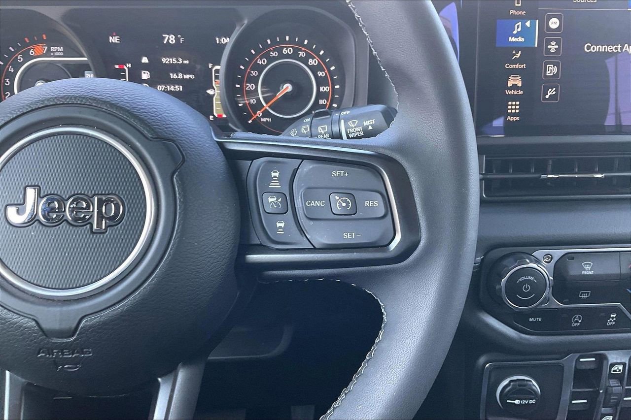 Certified 2025 Jeep Wrangler Unlimited Rubicon image 29