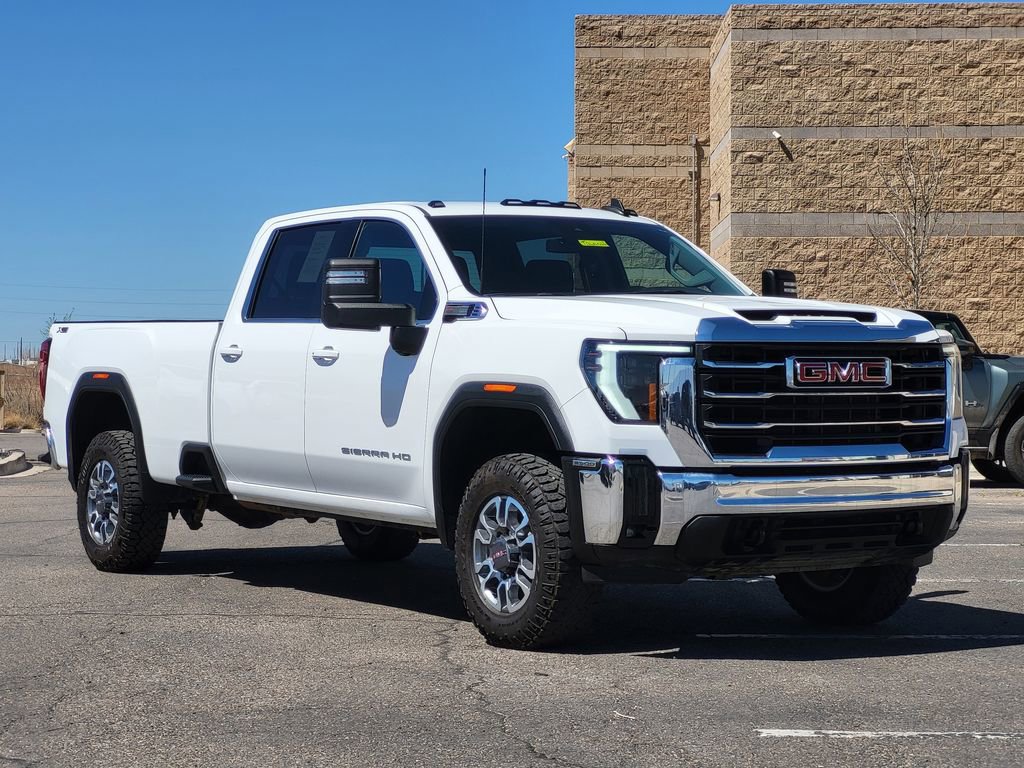 Used 2024 GMC Sierra 3500 SLE image 2