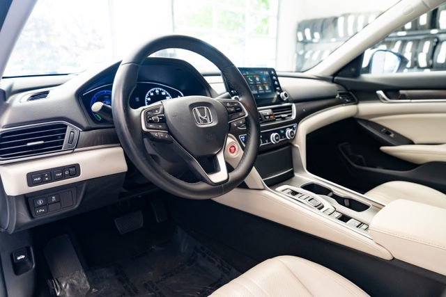 Used 2019 Honda Accord Touring image 25