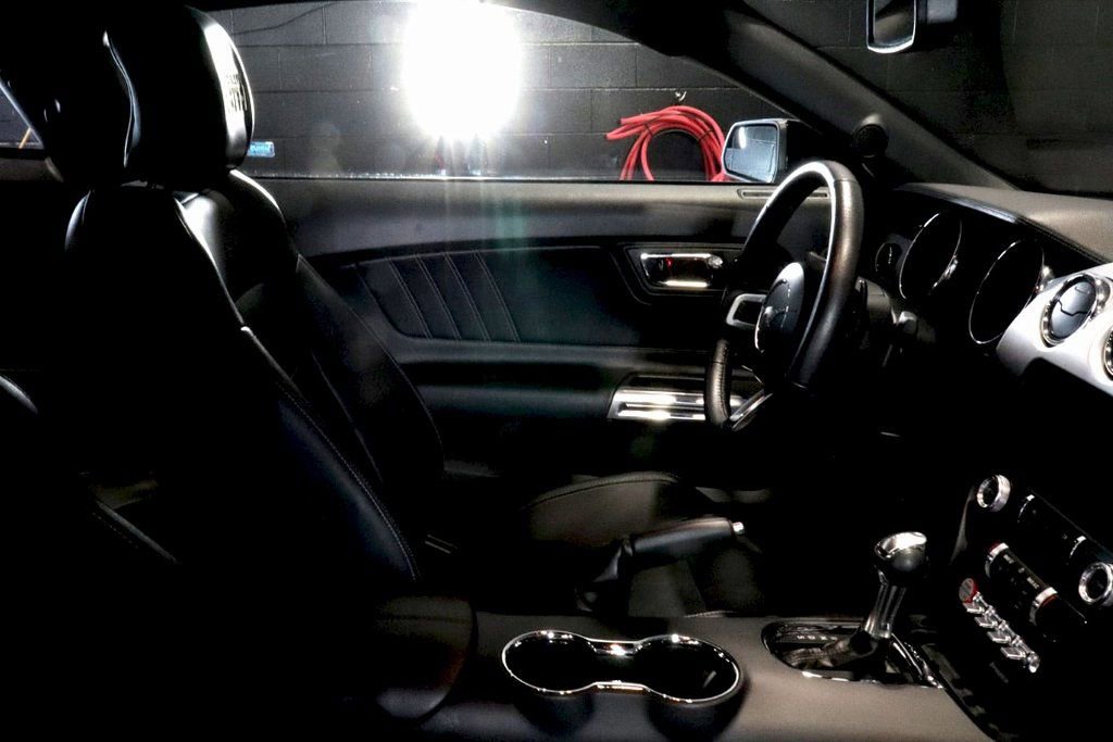 Used 2016 Ford Mustang GT Premium image 34