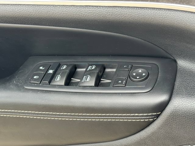 Used 2017 Jeep Grand Cherokee Limited w/ Luxury Group II AWD/4WD image 30