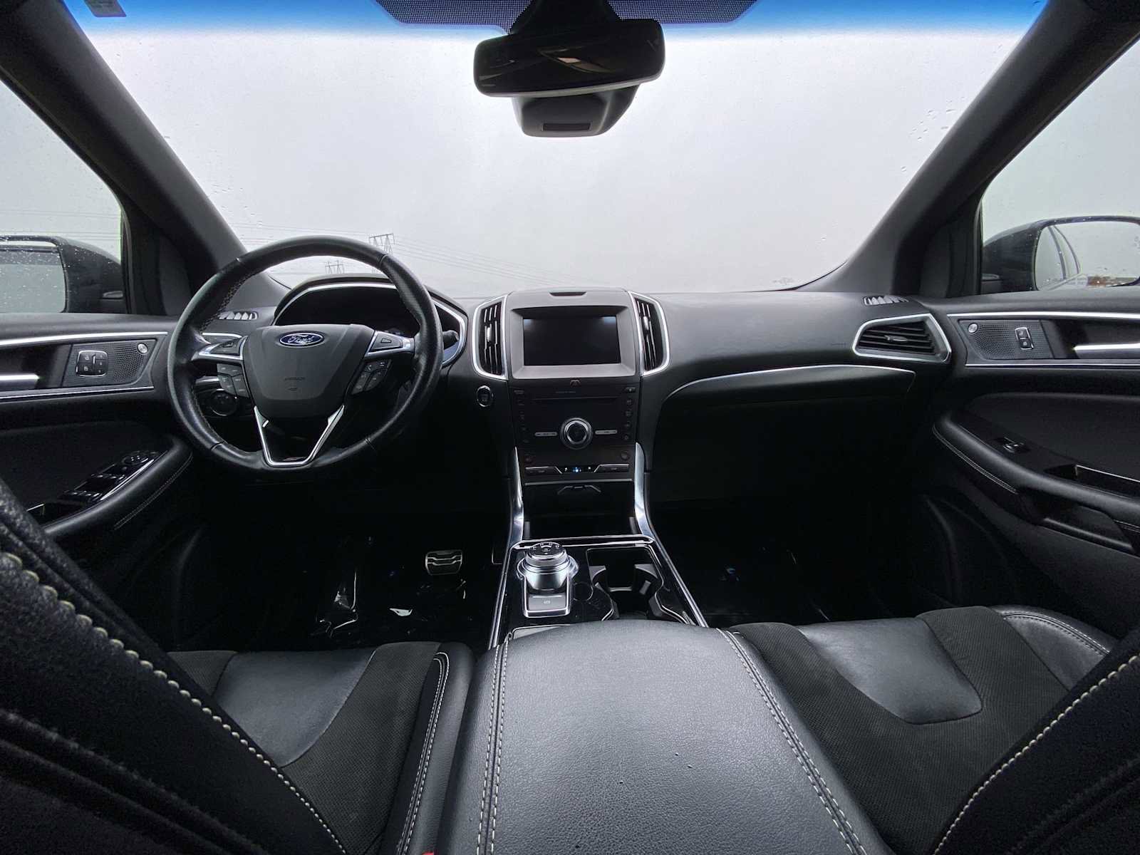 Used 2019 Ford Edge ST image 16