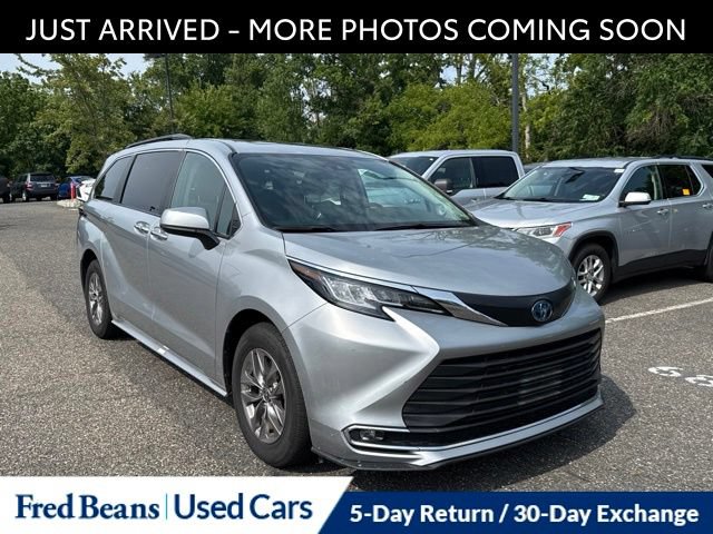 Used 2023 Toyota Sienna XLE w/ XLE Plus Package