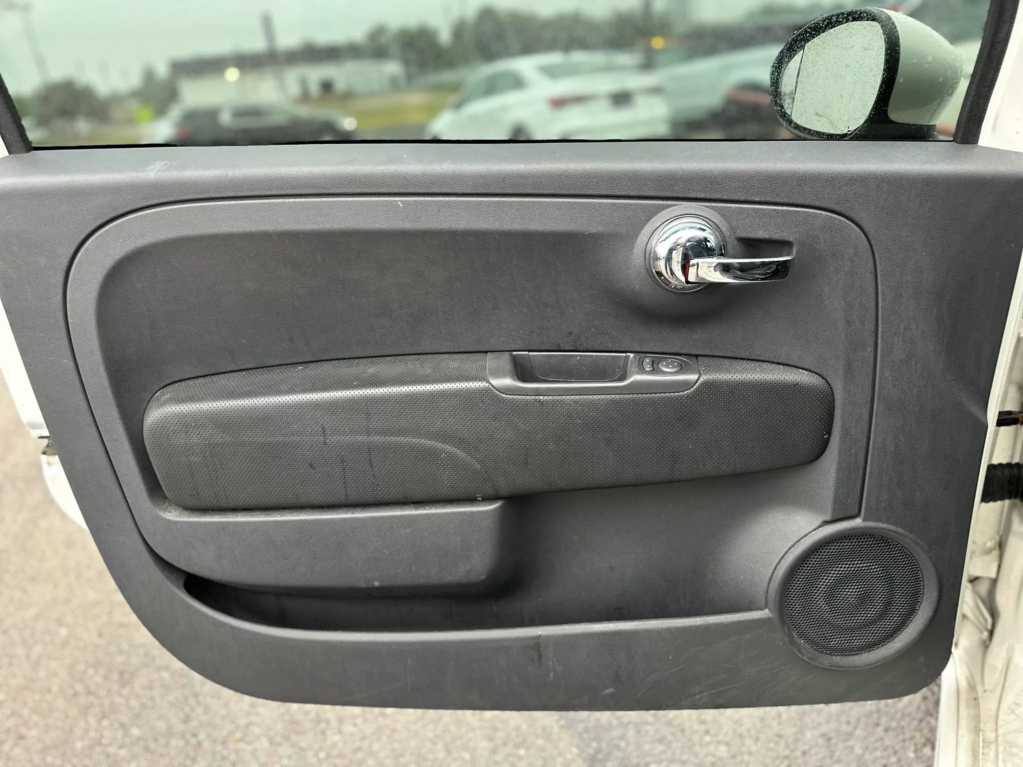 Used 2015 FIAT 500 Sport w/ Sport Appearance Group FWD image 18