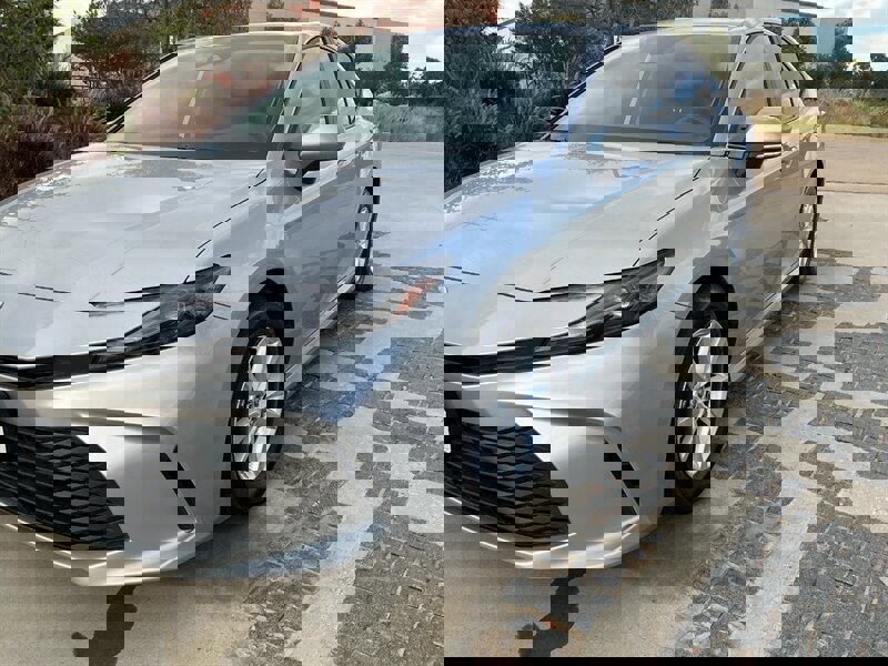 Used 2025 Toyota Camry LE image 7