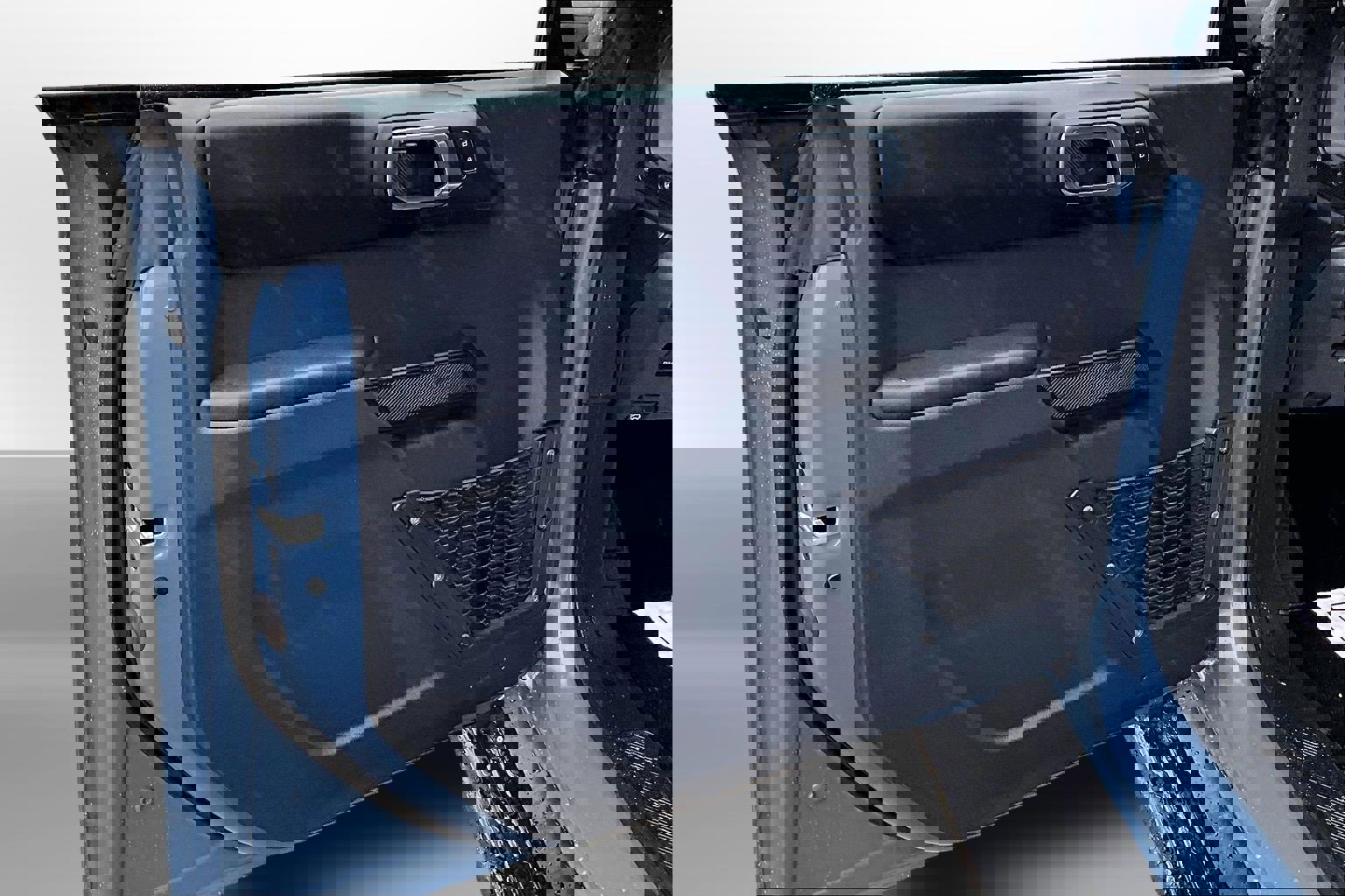 Used 2025 Ford Bronco Outer Banks image 25