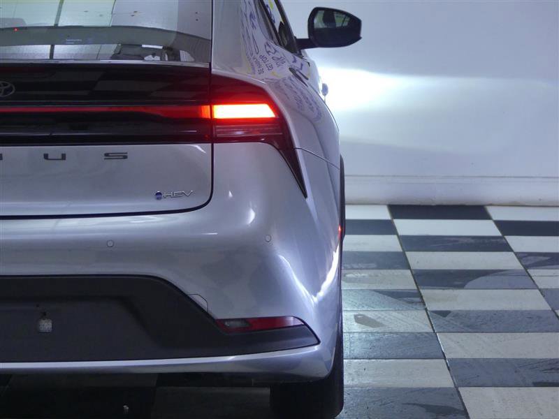 Used 2023 Toyota Prius LE image 30