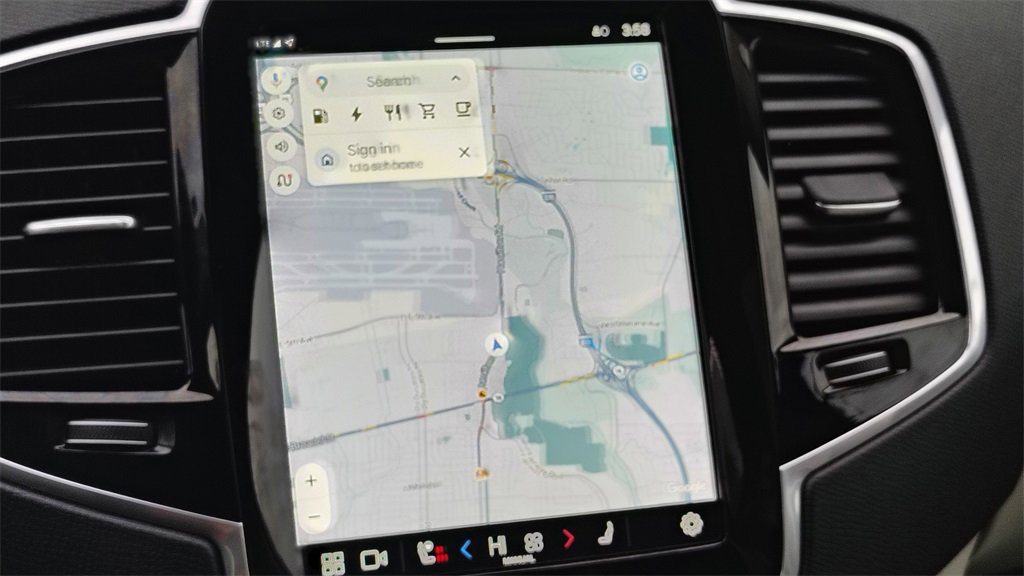 Certified 2024 Volvo XC90 T8 Plus w/ Protection Package Premier image 21