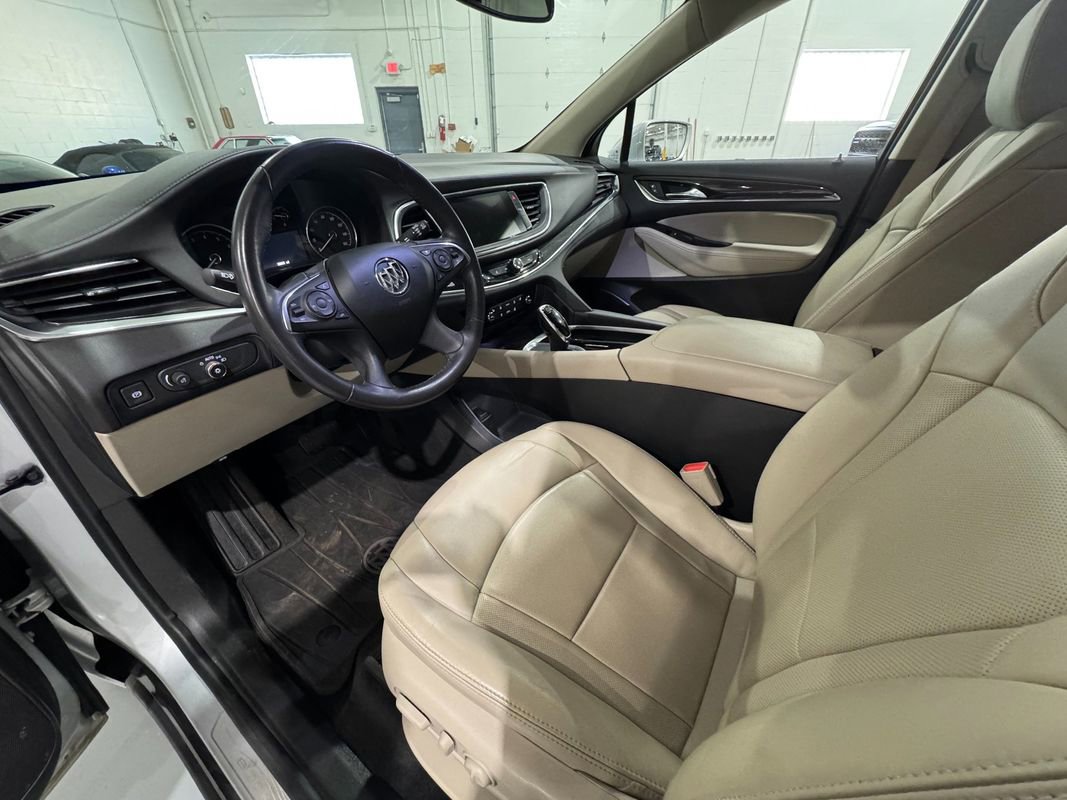 Used 2019 Buick Enclave Essence image 10