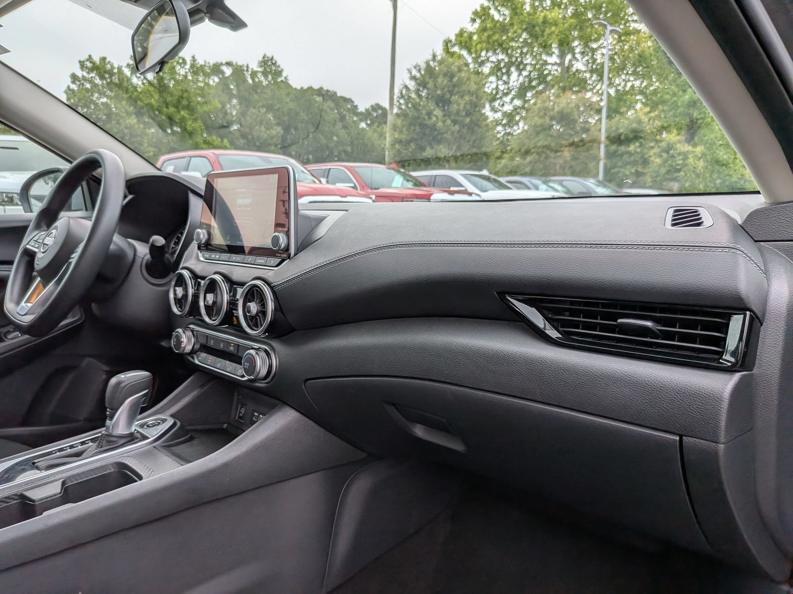 Used 2024 Nissan Sentra SV FWD image 37