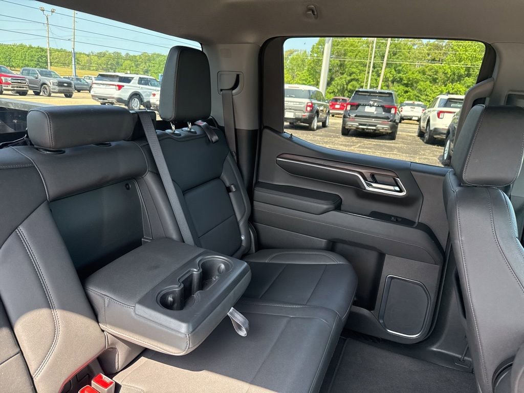 Used 2024 GMC Sierra 1500 SLT AWD/4WD image 13
