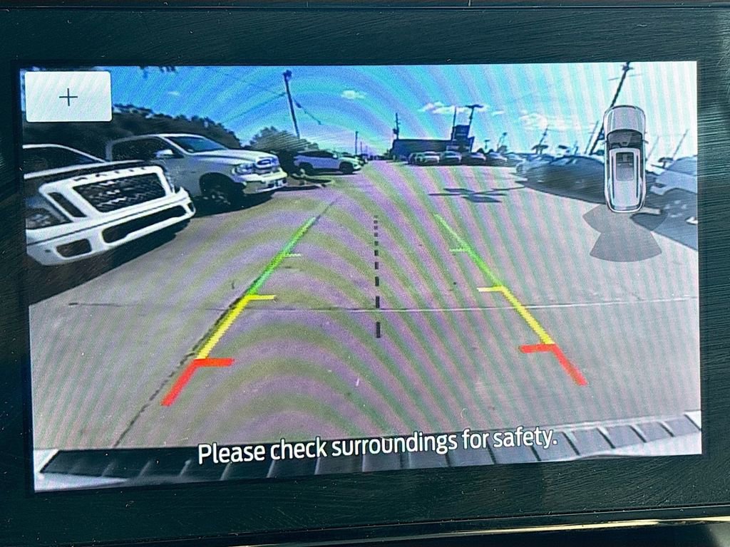 Used 2024 Ford Explorer XLT w/ Equipment Group 202A image 13