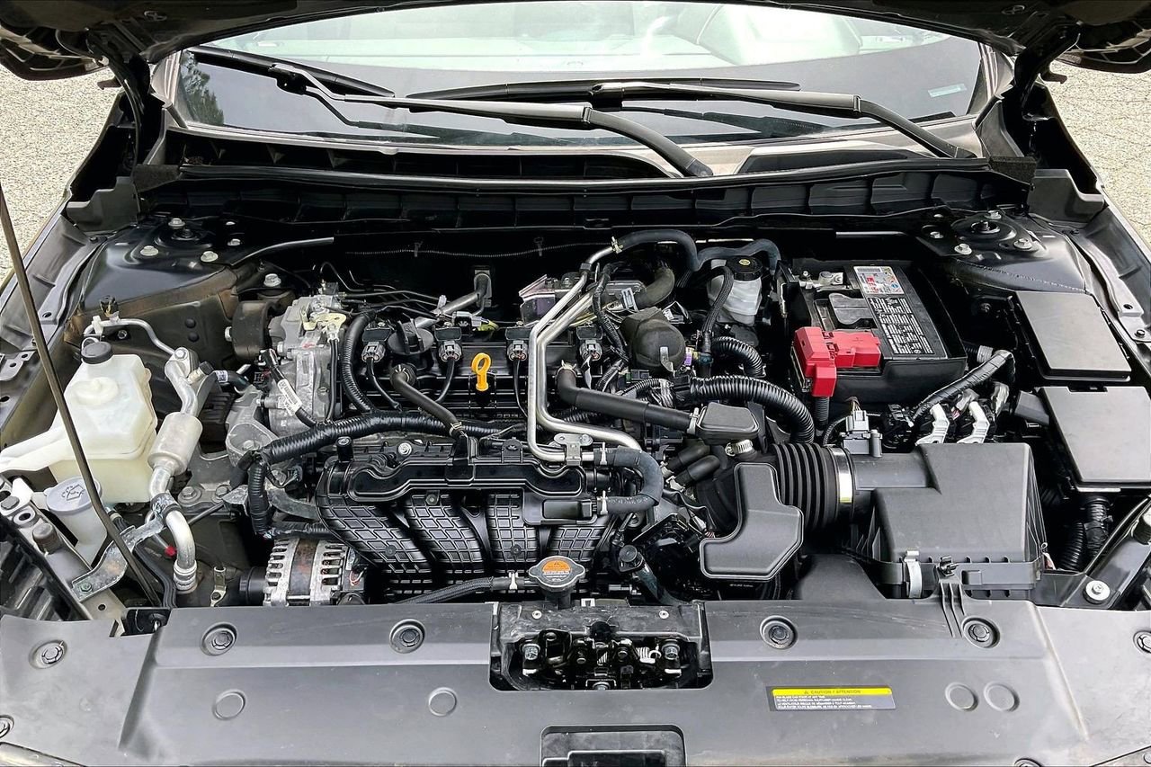 Used 2025 Nissan Altima 2.5 SV FWD image 35