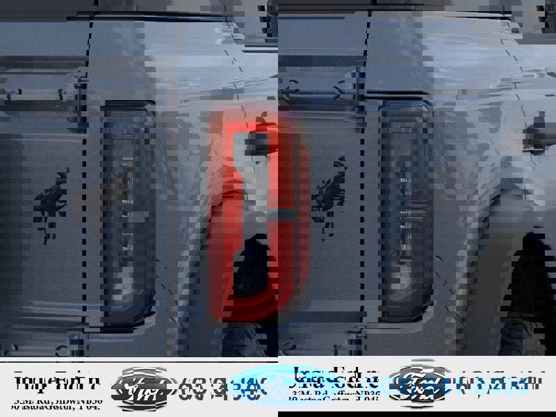 New 2025 Ford Bronco Outer Banks w/ Black Appearance Package image 55