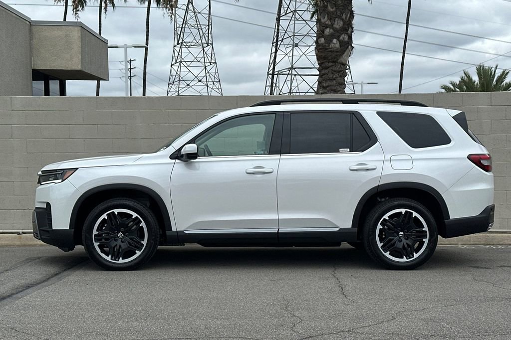 New 2026 Honda Pilot Touring image 7