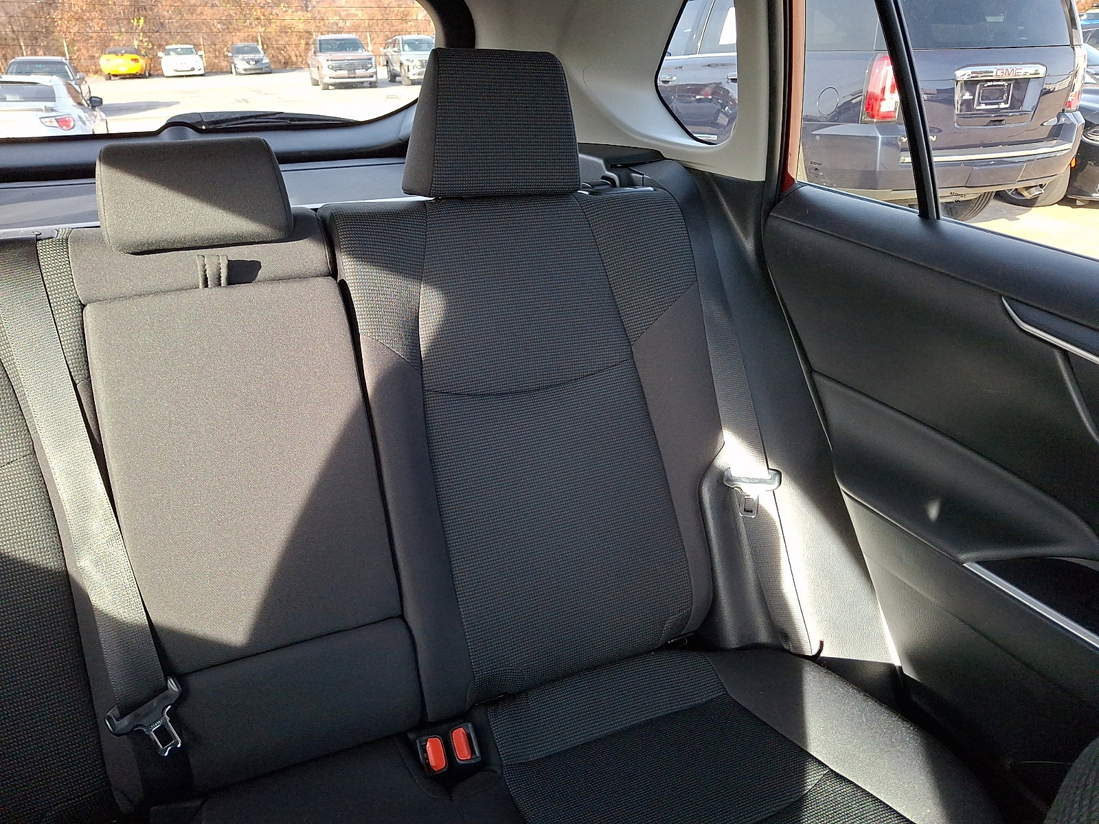 Used 2023 Toyota RAV4 LE image 20