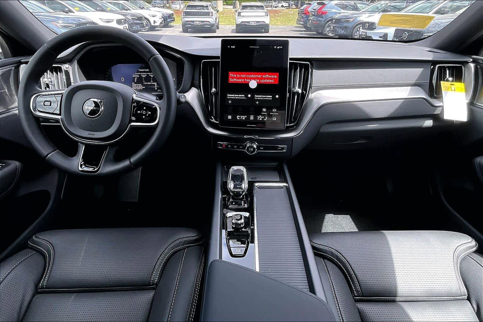 New 2026 Volvo XC60 B5 Ultra w/ Protection Package Premier AWD/4WD image 7
