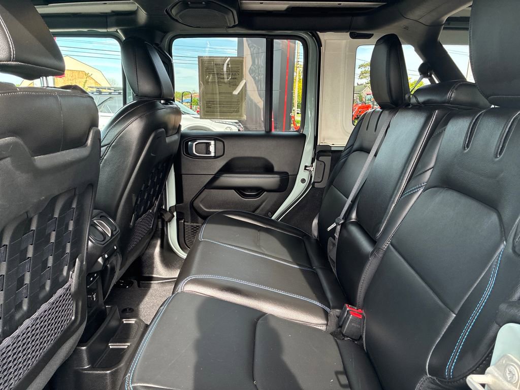 Used 2023 Jeep Wrangler Unlimited Rubicon 4xe w/ Cold Weather Group AWD/4WD image 20