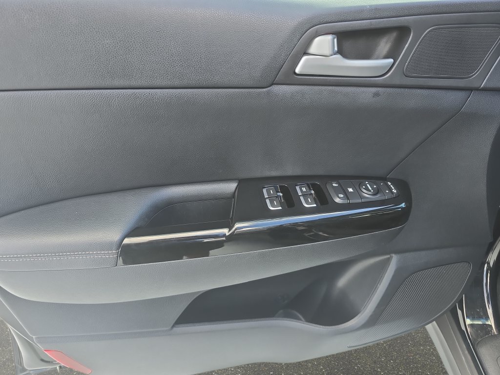 Used 2018 Kia Sportage EX w/ EX Premium Package FWD image 26